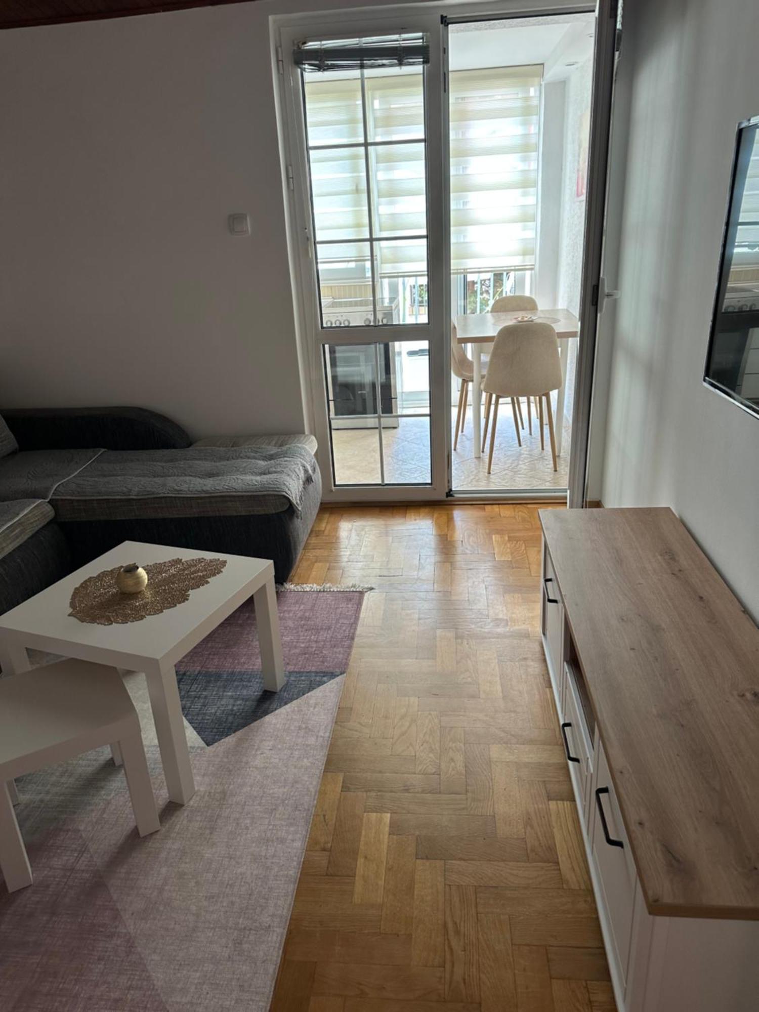 Apartmani Jedro Rafailovići Zewnętrze zdjęcie