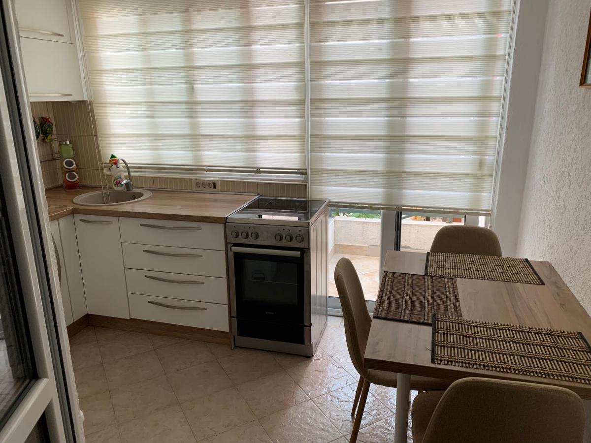 Apartmani Jedro Rafailovići Zewnętrze zdjęcie